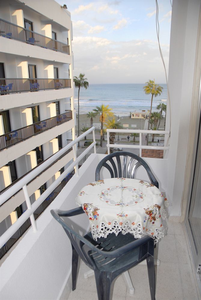 Palm Sea Beach Hotel Apartments Larnaca Zewnętrze zdjęcie