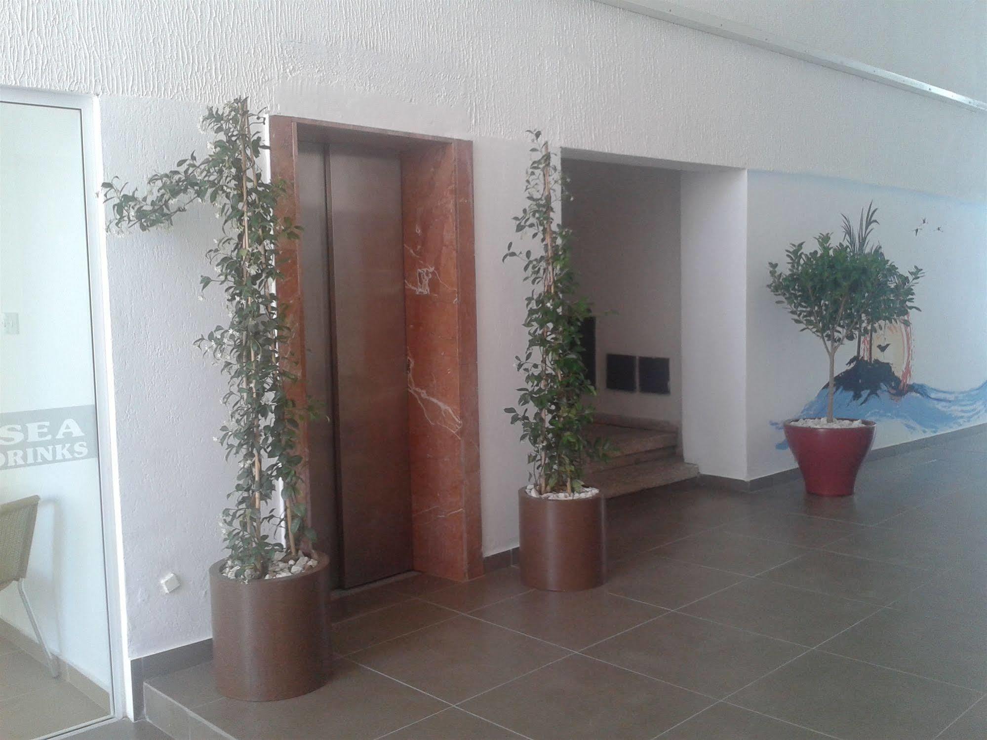 Palm Sea Beach Hotel Apartments Larnaca Zewnętrze zdjęcie