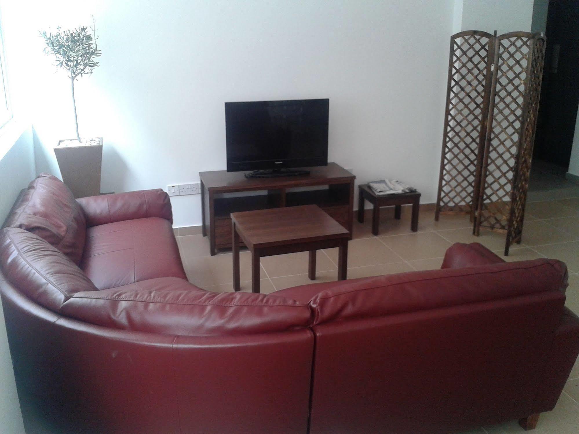 Palm Sea Beach Hotel Apartments Larnaca Zewnętrze zdjęcie