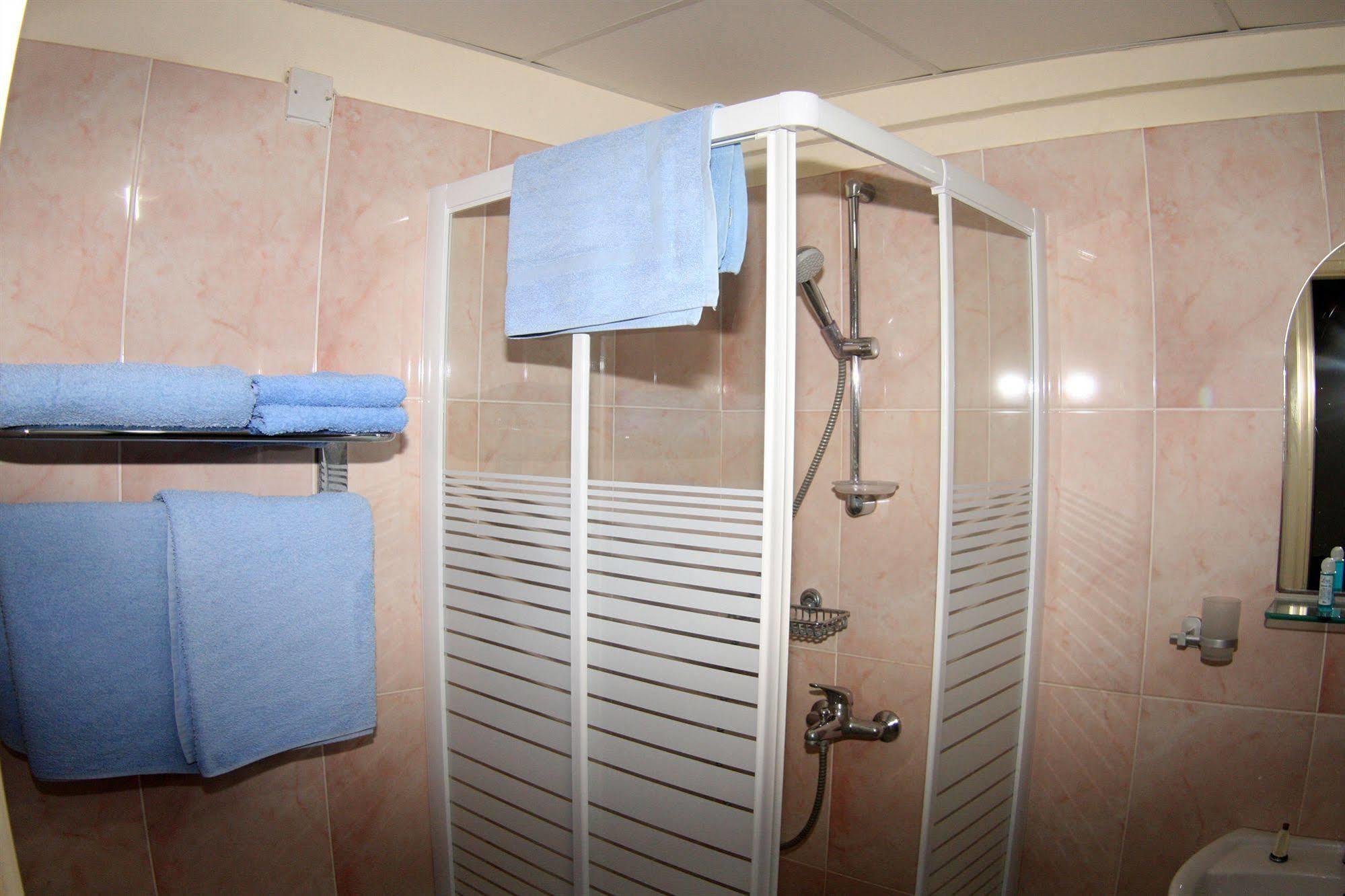 Palm Sea Beach Hotel Apartments Larnaca Zewnętrze zdjęcie