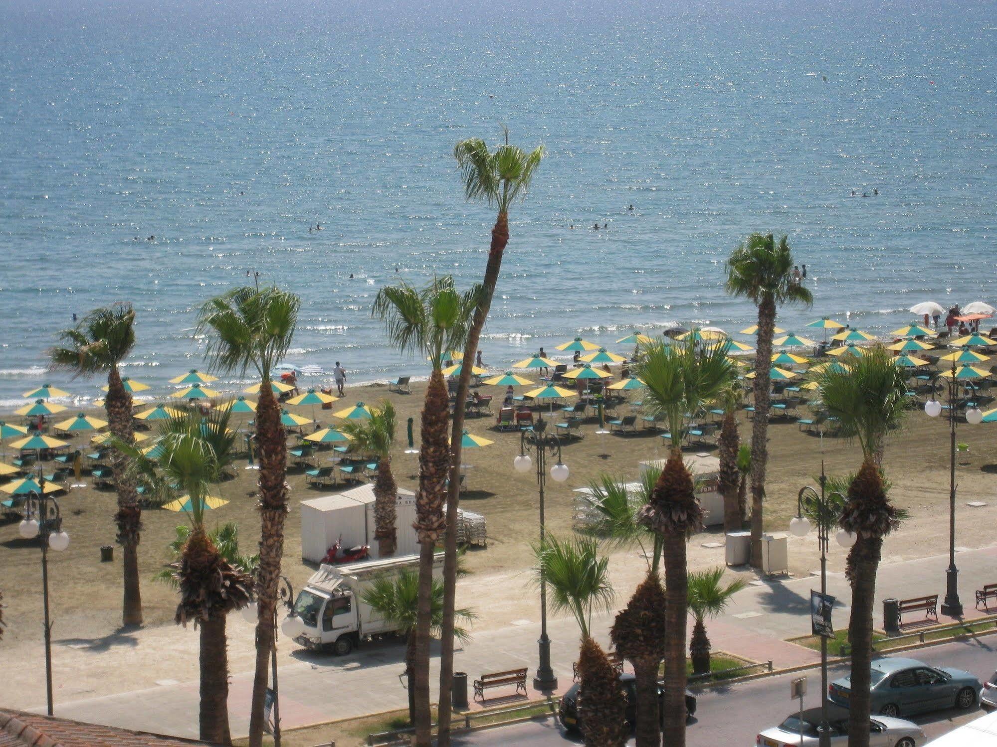 Palm Sea Beach Hotel Apartments Larnaca Zewnętrze zdjęcie